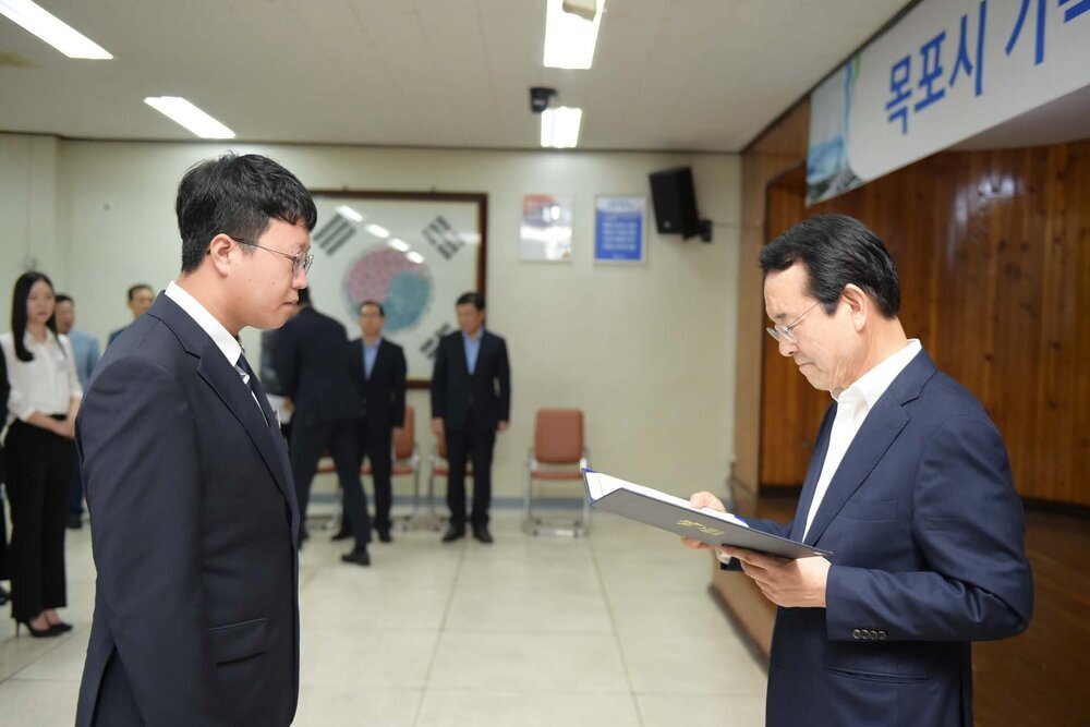 신규공무원 임용장수여식(08.31.상황실)