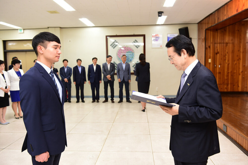  2019년도 하반기 4급이하 정기인사  임용장 교부