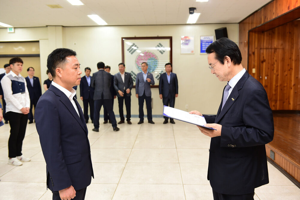  2019년도 하반기 4급이하 정기인사  임용장 교부