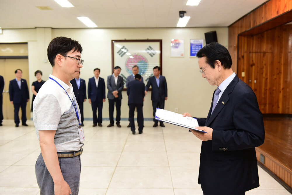  2019년도 하반기 4급이하 정기인사  임용장 교부