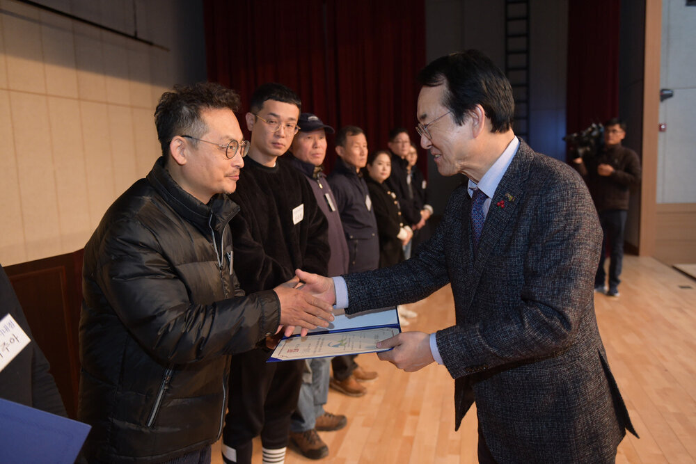 모범음식점 지정증 교부 및 영업주 교육